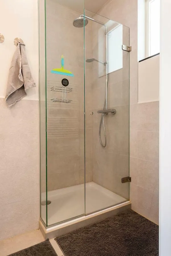 Modern Apartment With Free Parking Ostende